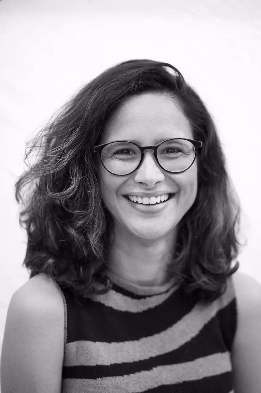 Retrato frontal Beatriz Jucá