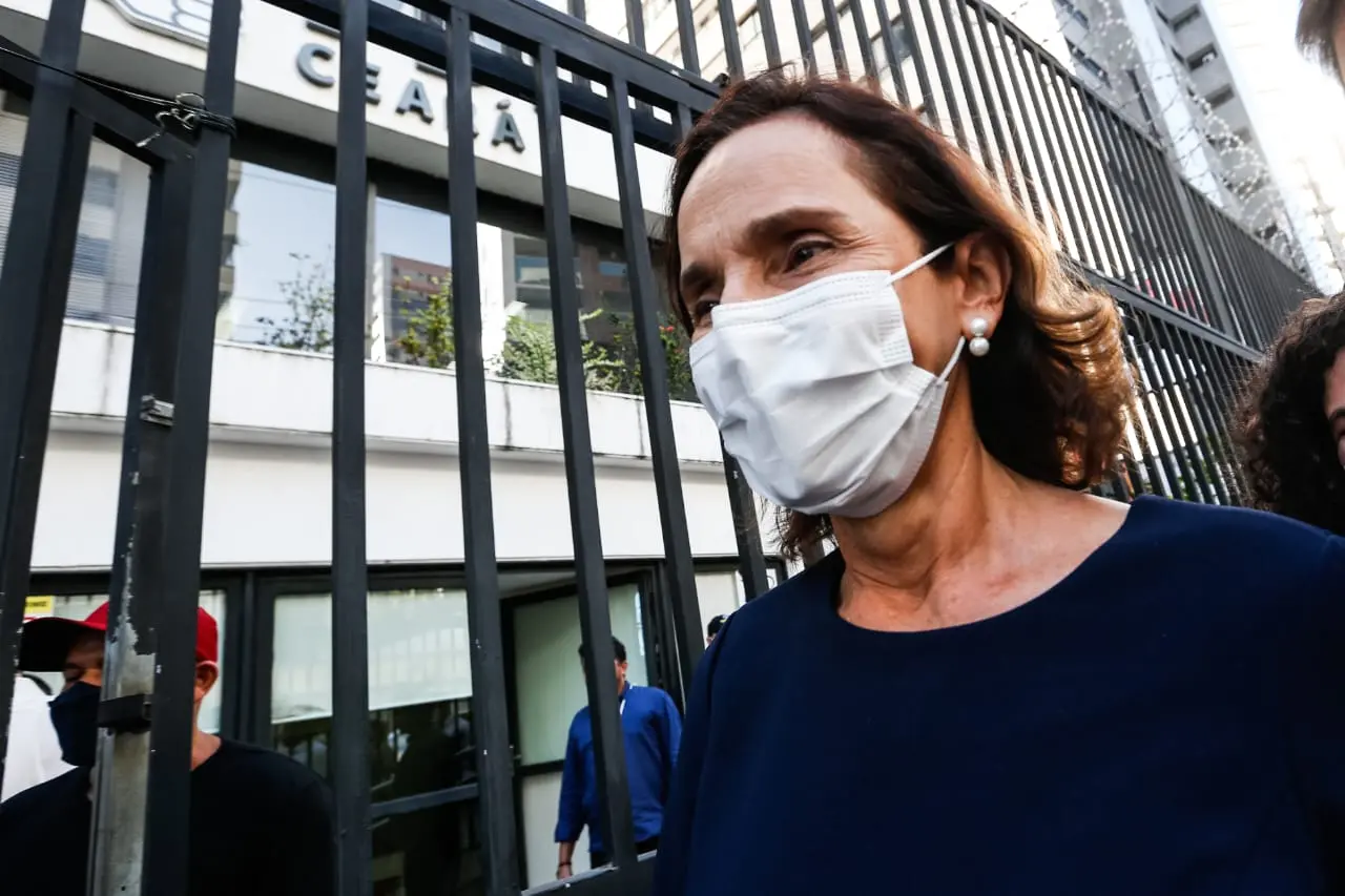 Imagem da notícia: Em 20 anos, Izolda Cela é a primeira governadora do Ceará que não irá disputar reeleição