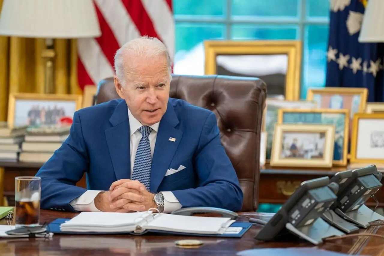 Joe Biden tem sintomas leves e está tomando Paxlovid