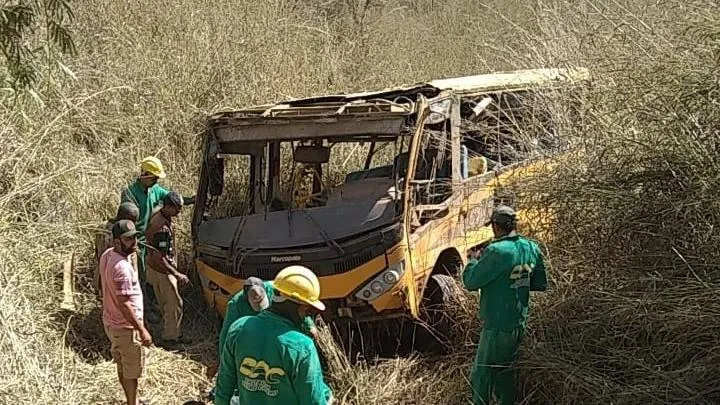 Na tarde do último sábado (23), a equipe seguia para uma competição em Santana do Cariri quando ocorreu o acidente