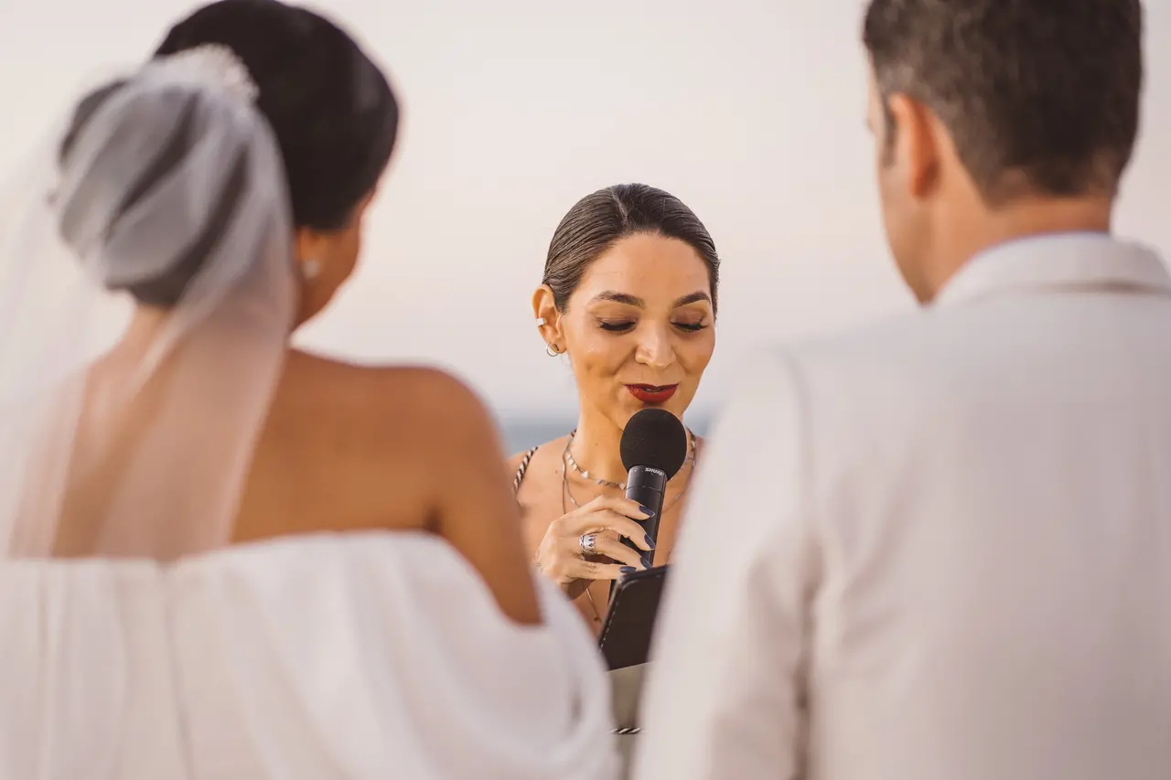 Imagem da notícia: Celebrantes de casamento despontam como tendência nas festas de quem procura personalidade