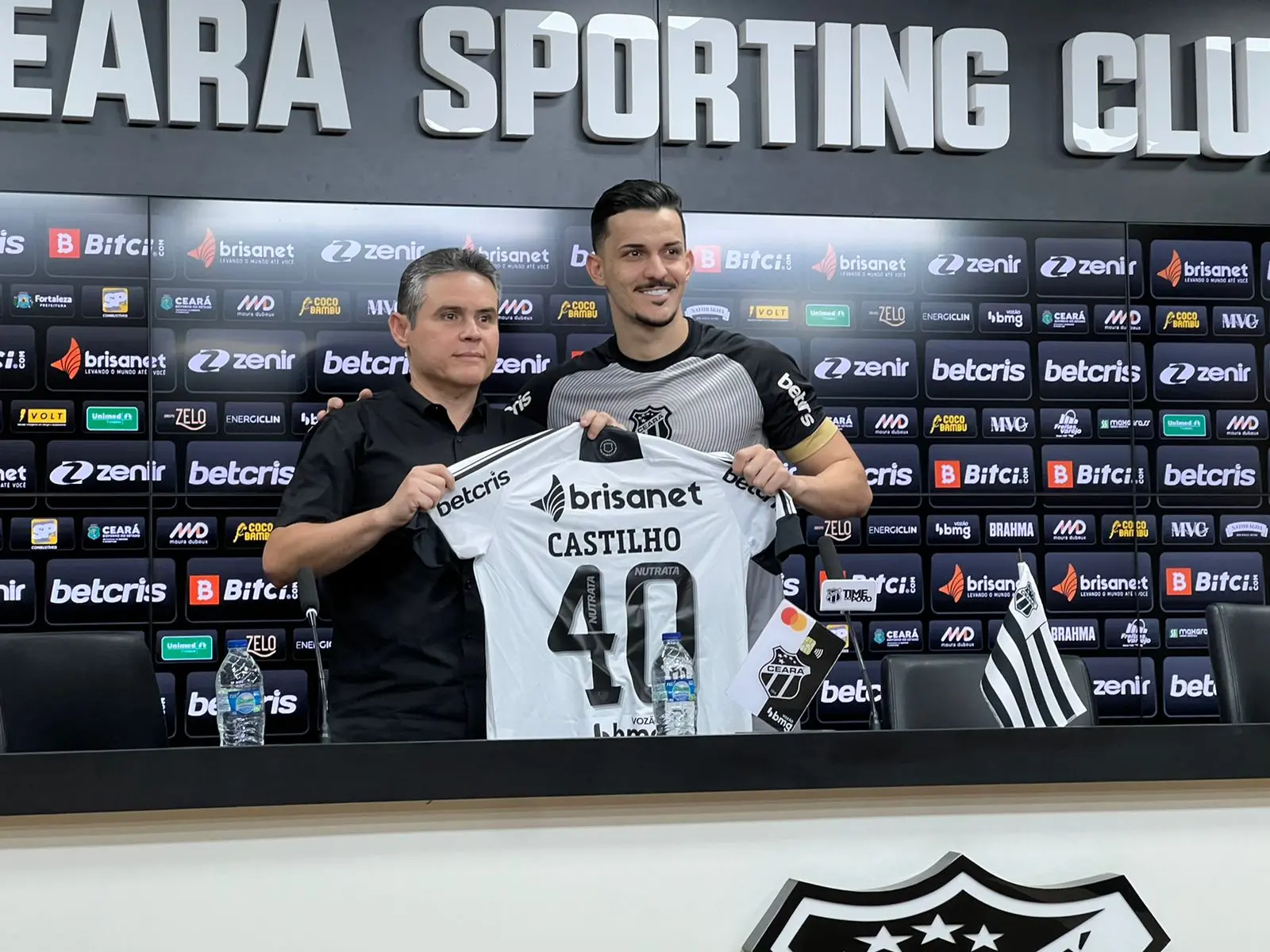 Imagem da notícia: Guilherme Castilho é apresentado no Ceará: 'Não estou com ritmo, mas estou à disposição'