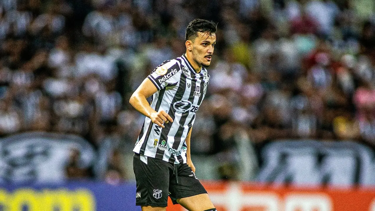 Imagem da notícia Guilherme Castilho estreia pelo Ceará: saiba como foi atuação e avaliação de Marquinhos Santos