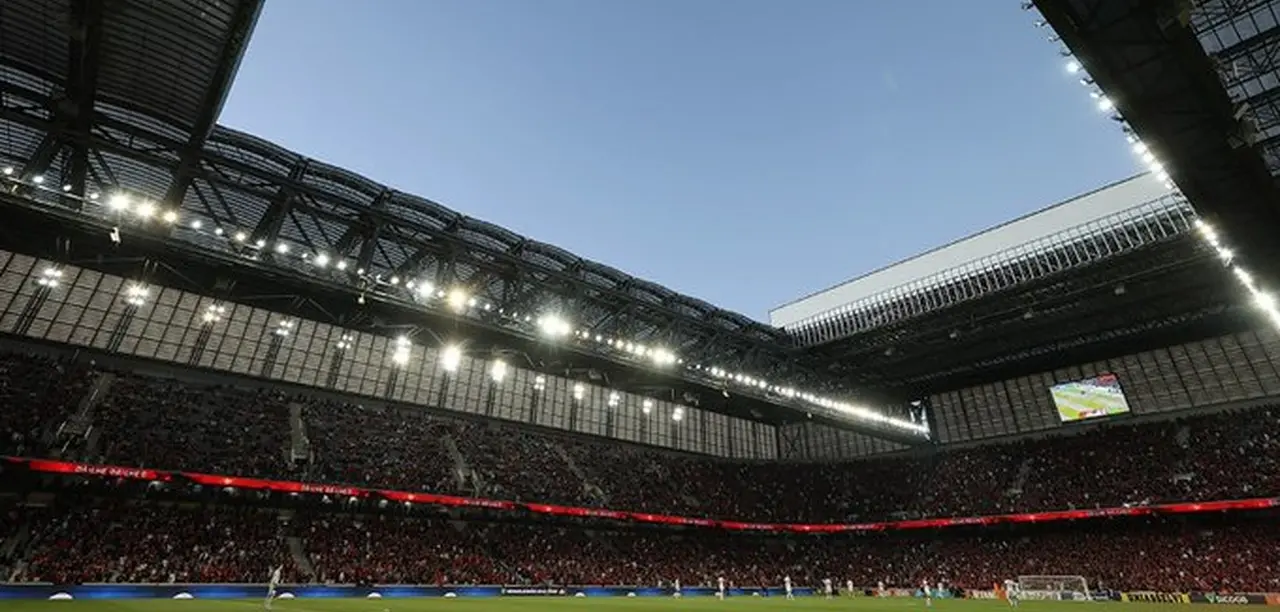 Imagem da notícia: Athletico-PR identifica torcedores que praticaram atos racistas em seu estádio