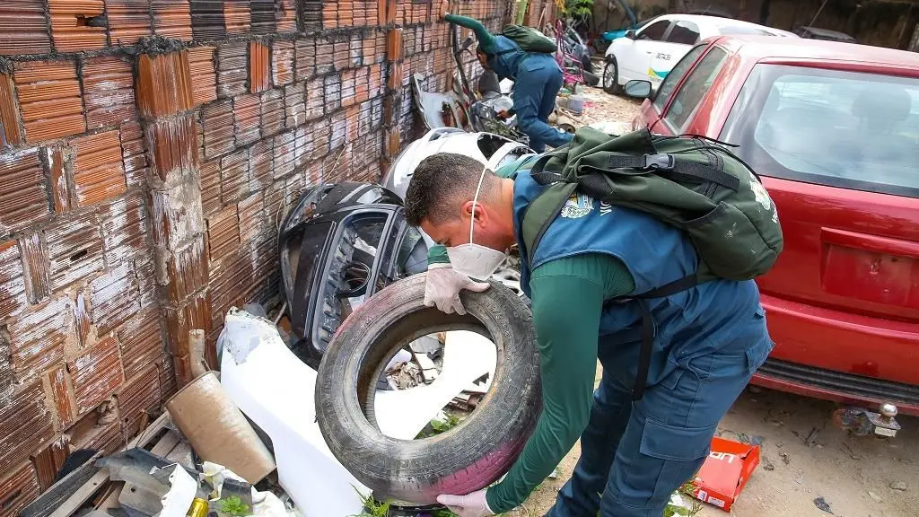 Imagem da notícia: Piso salarial de agentes comunitários e de endemias começa a tramitar na AL e Câmara de Fortaleza