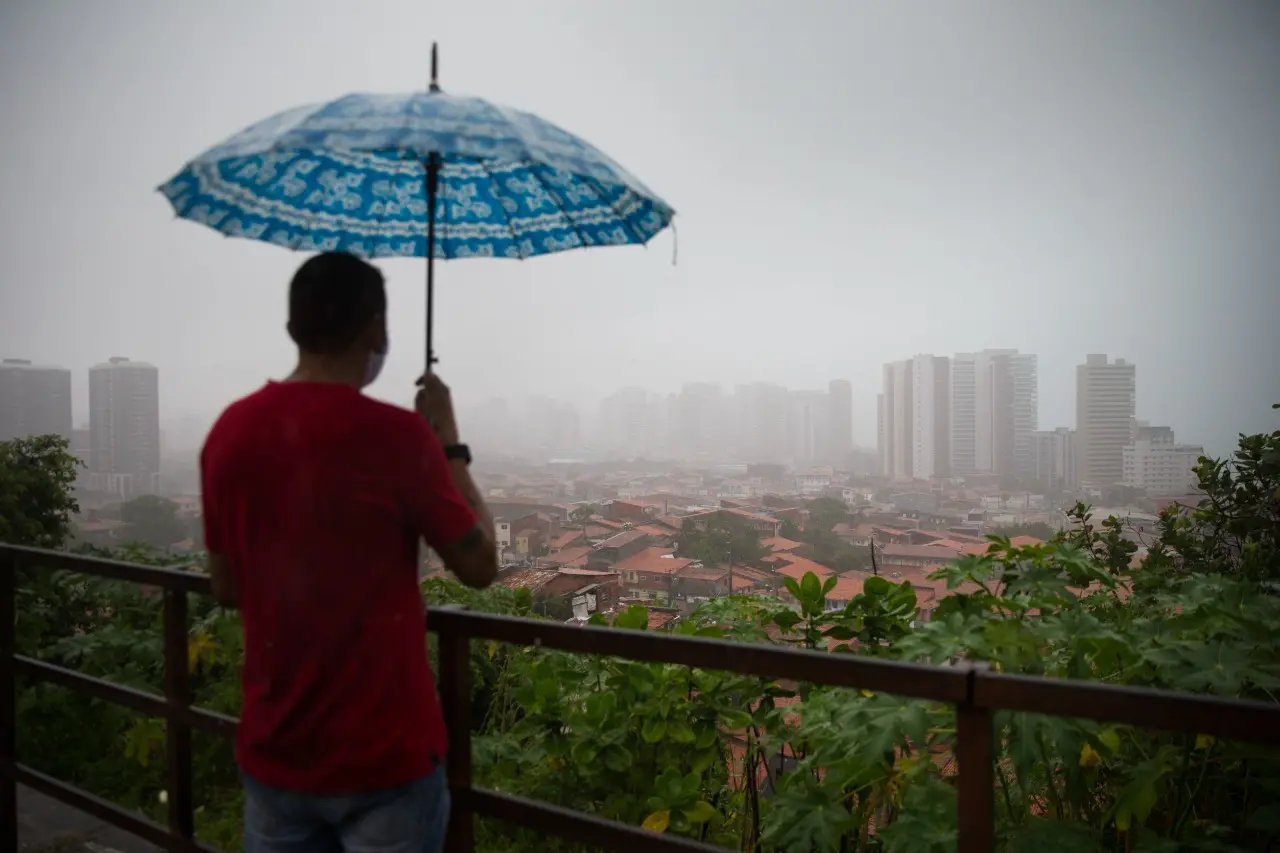 Imagem da notícia: 2022 tem o maior número de meses com chuvas acima da média dos últimos 13 anos 