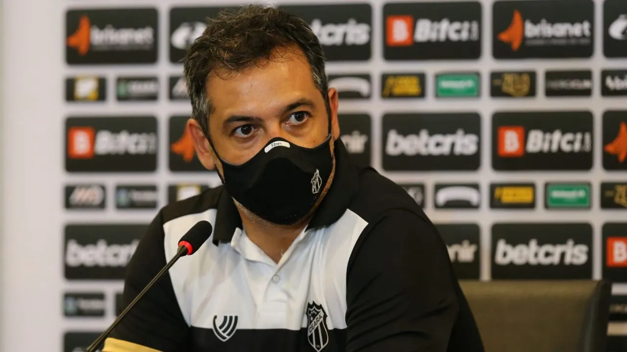 Marquinhos Santos tinha contrato com o Ceará até o fim de 2022