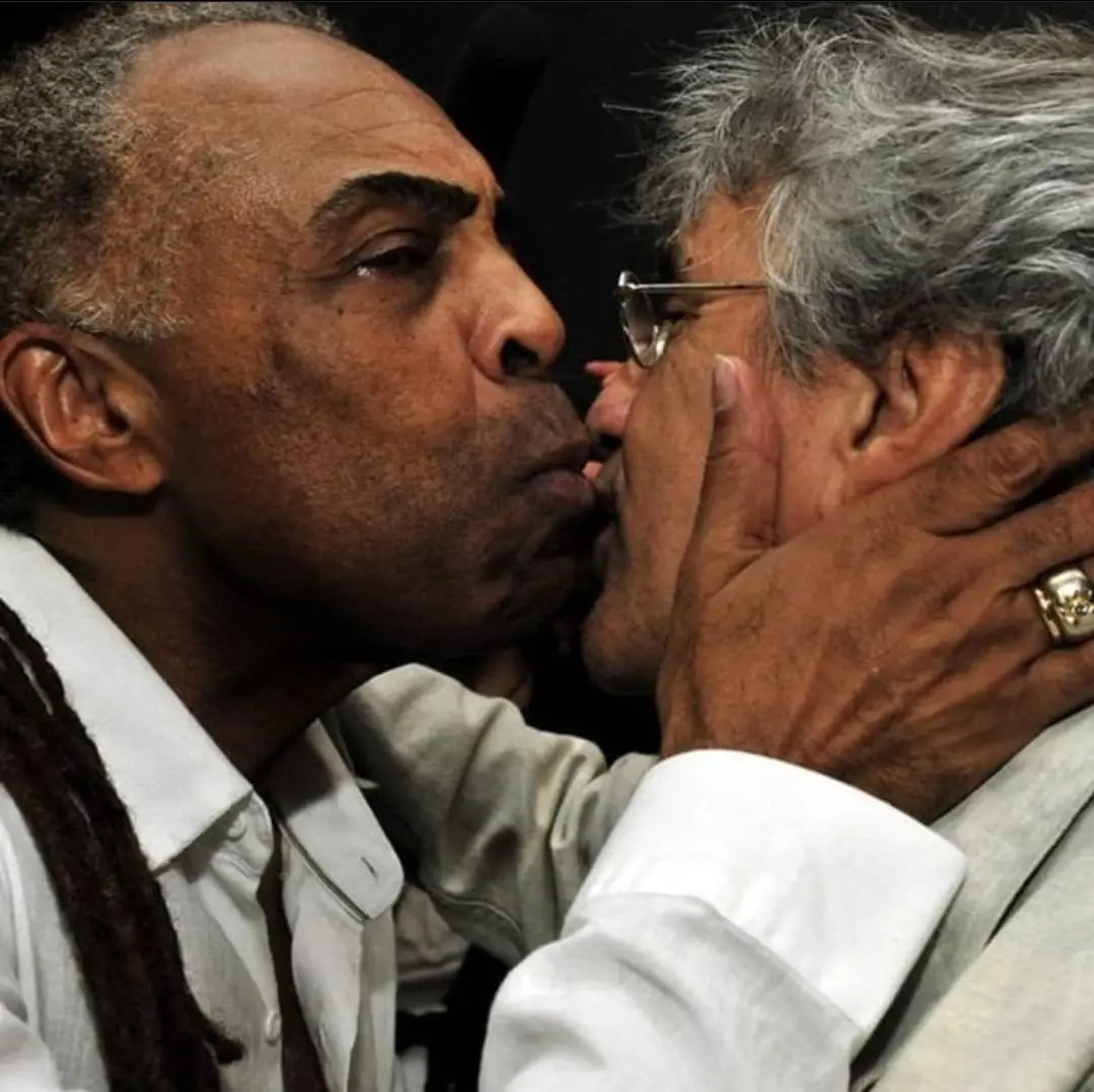 Imagem da notícia: Gilberto Gil parabeniza Caetano Veloso pelos 80 anos do artista