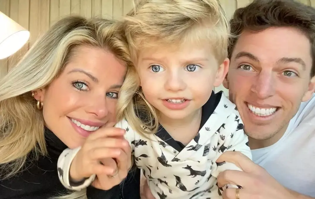 Imagem da notícia: Ex de Karina Bacchi, Amaury Nunes desabafa sobre distância do 'filho'; atriz se pronuncia