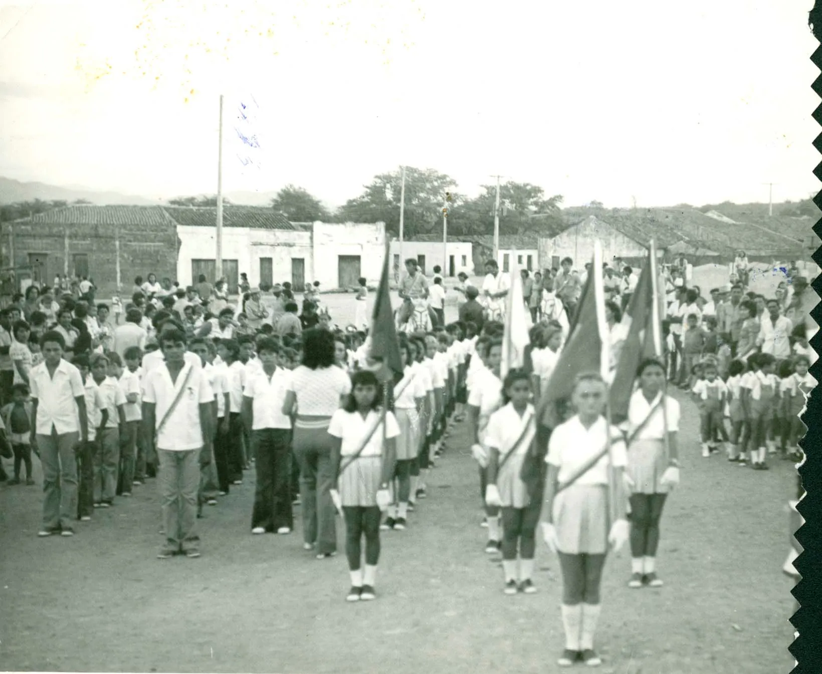 Desfile estudantil de 7 de Setembro em Caridade