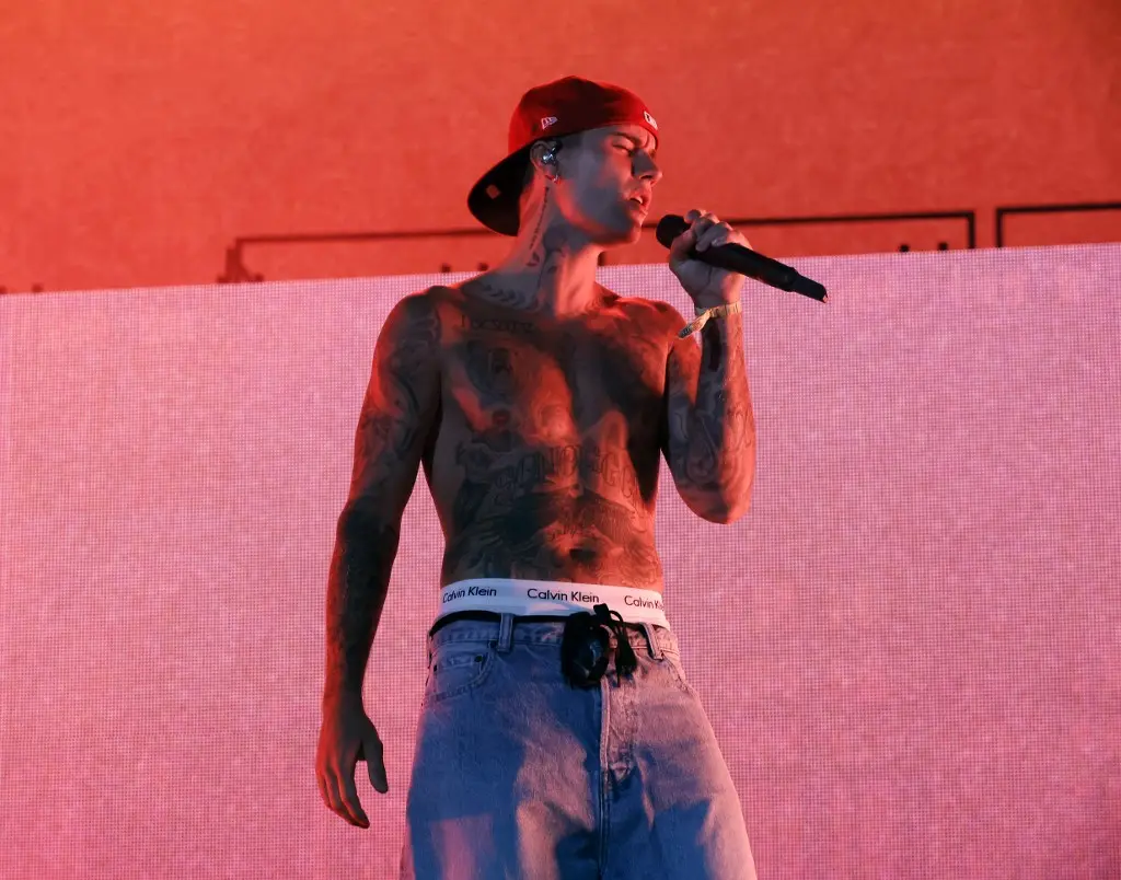 Imagem da notícia: Justin Bieber cancela Meet & Greet no Brasil; valores chegavam a R$ 5 mil