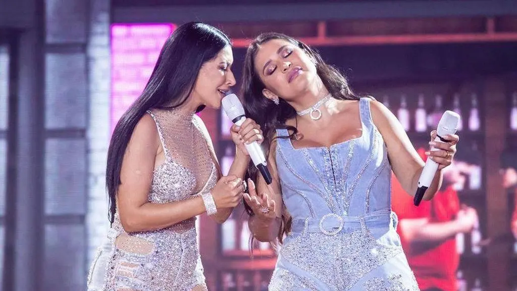 Imagem da notícia: Após separação com Simaria, Simone nega que seguirá carreira gospel e fala sobre rumos na carreira