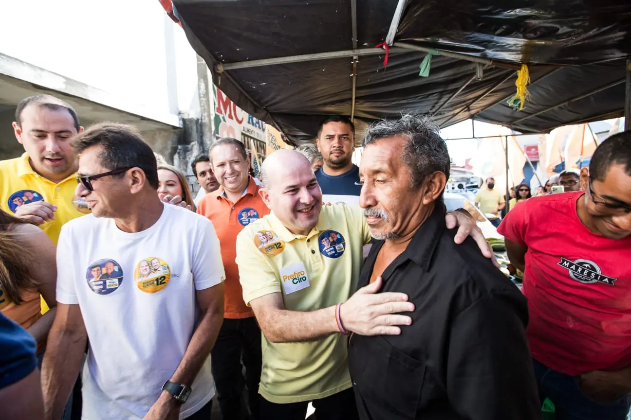 Imagem da notícia: Roberto Cláudio relembra parceria com Ivo Gomes e evita críticas após declaração de apoio a Camilo 