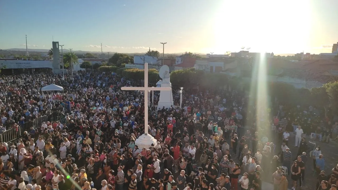 Fiéis se reuniram para celebrar aprovação do pedido de beatificação