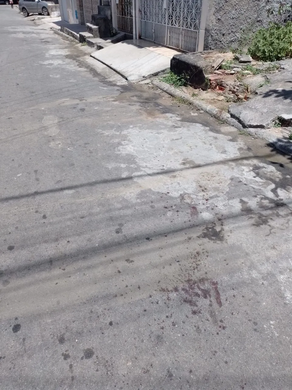 Marcas de sangue foram limpas pelos vizinhos