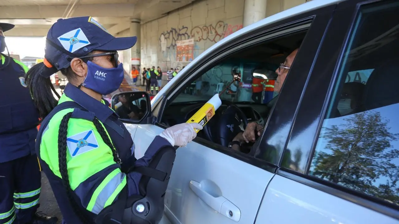 Imagem da notícia: Saiba quais as 21 infrações que podem levar à suspensão da CNH
