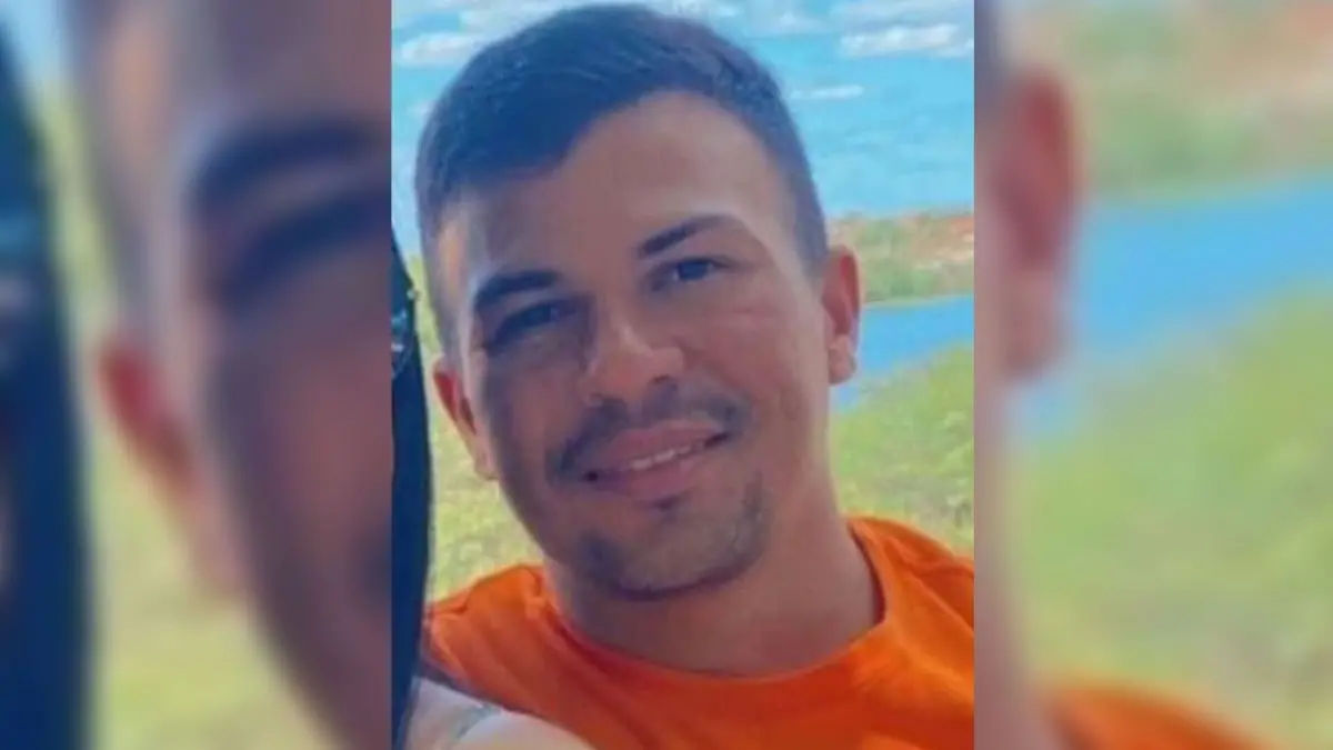 Imagem da notícia: Policial militar morre afogado durante perseguição a suspeito em açude de Varjota, Interior do Ceará