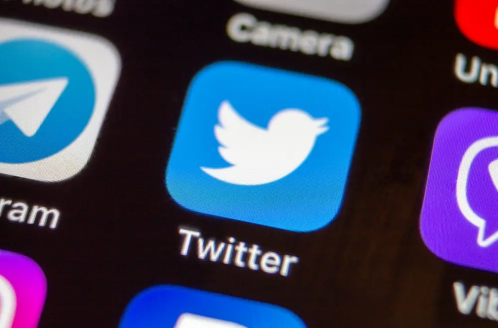 Imagem da notícia: Twitter libera 'roda' para todo mundo; saiba como usar o recurso