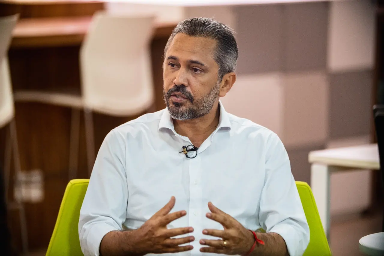 Imagem da notícia: Elmano de Freitas: conheça o candidato a Governador do Ceará em 2022