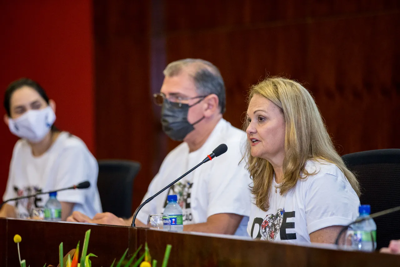 Palestras e formações reúnem profissionais da saúde durante programação