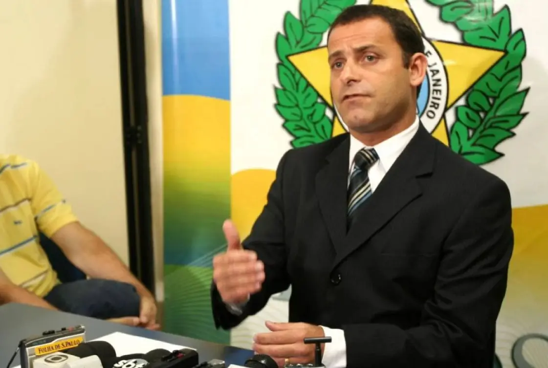 Imagem da notícia: Allan Turnowski, ex-secretário da Polícia Civil, é preso suspeito de envolvimento com jogo do bicho