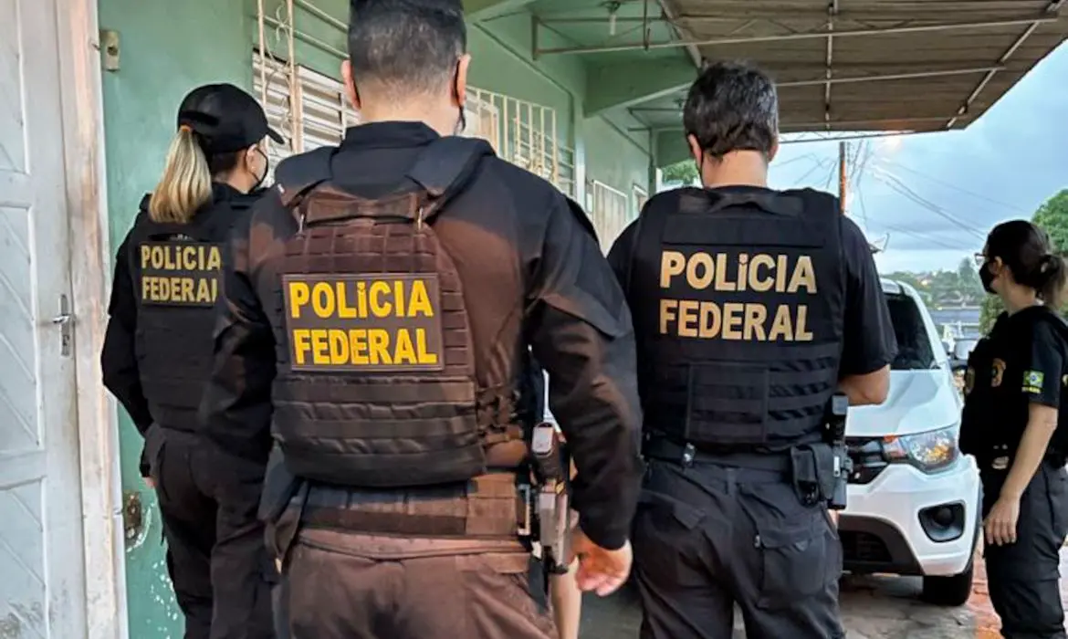 Imagem da notícia: Foragido inscrito em programa de recompensa do Ceará é preso com identificação falsa