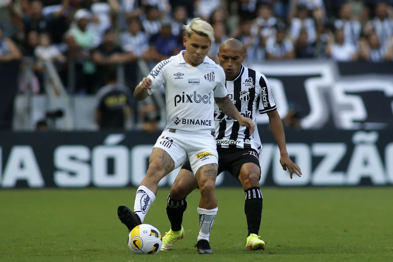 Depois de abrir dois gols na etapa final, o Ceará precisou segurar a pressão do Santos para vencer