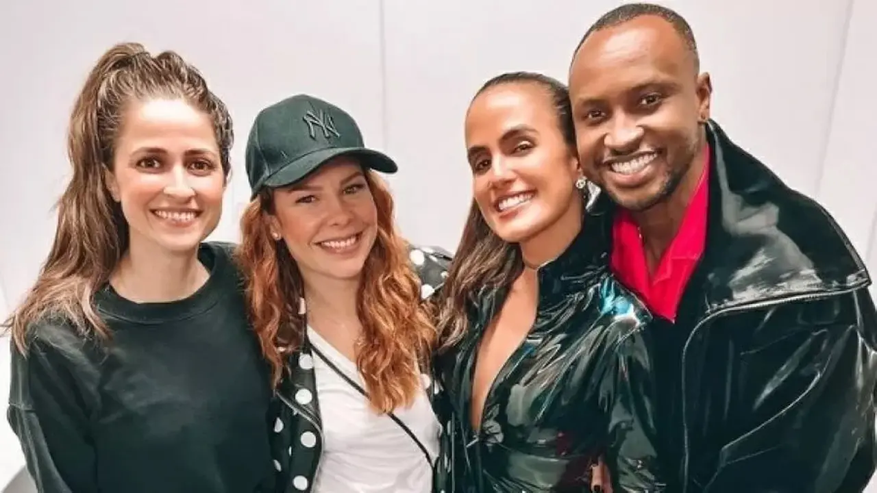 Imagem da notícia: Thiaguinho e Fernanda Souza postam foto com atuais namoradas