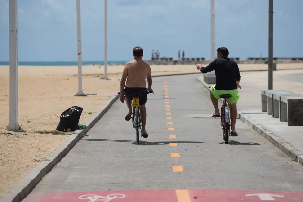 Infrações para condutas inadequadas de ciclistas existem, mas não são regulamentadas.