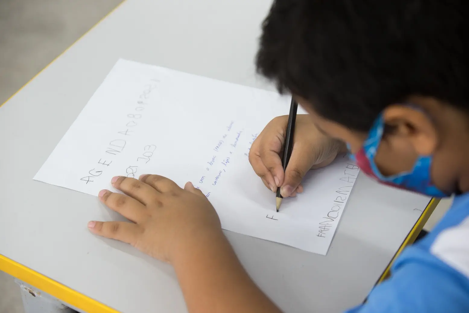 Imagem da notícia: Ideb: CE supera meta da educação no Ensino Fundamental, mas não atinge objetivo no Ensino Médio