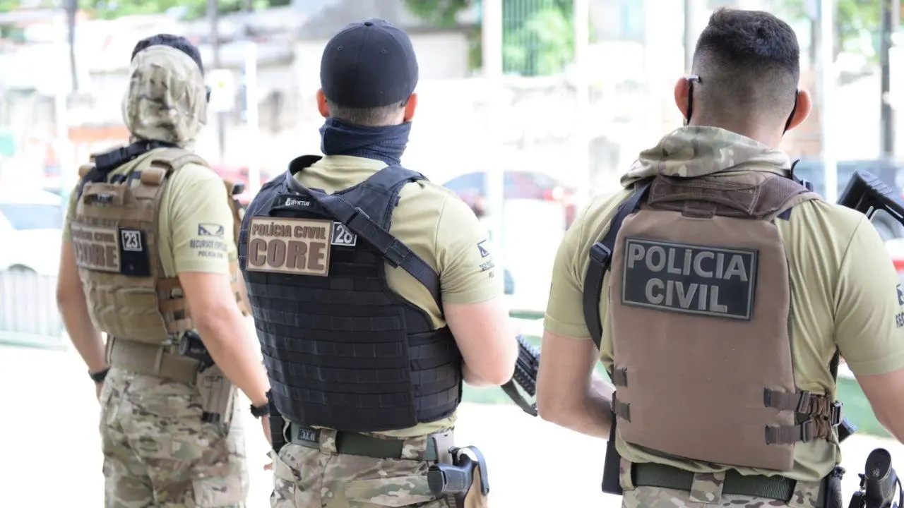Imagem da notícia: 559 suspeitos de integrar grupos criminosos são capturados no Ceará durante megaoperação no Nordeste