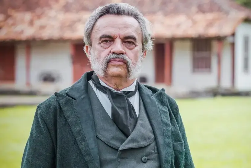Imagem da notícia: José Dumont é investigado por estupro contra outra criança de 12 anos