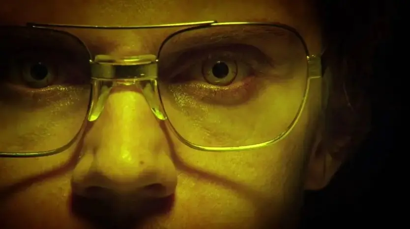 Imagem da notícia: Netflix lança série sobre Jeffrey Dahmer, serial killer e canibal; entenda a história