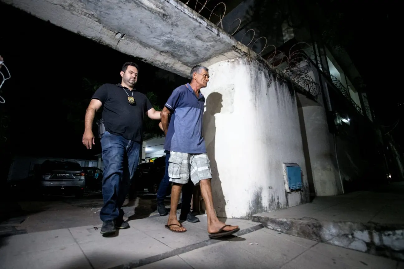 Imagem da notícia: Suspeito de matar eleitor de Lula a facadas em bar em Cascavel é preso