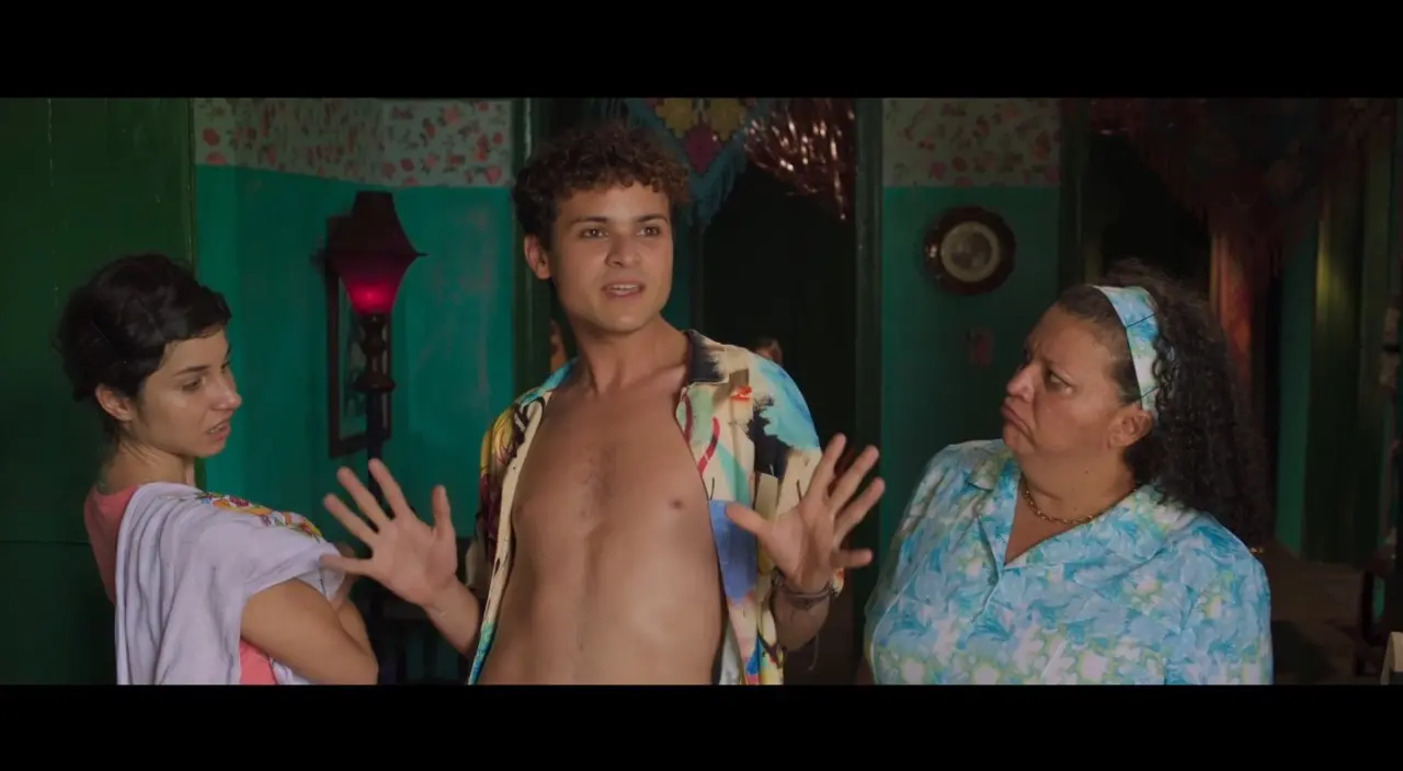 Imagem da notícia: De Paris para Quixeramobim: Max Petterson estreia no cinema como bugueiro que mora em cabaré