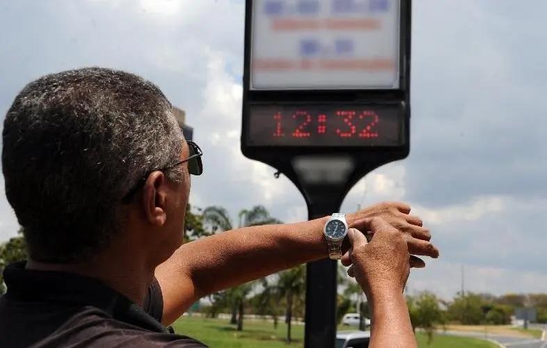 Imagem da notícia: Estudo técnico aponta que horário de verão em 2022 não traria benefícios para o sistema elétrico 