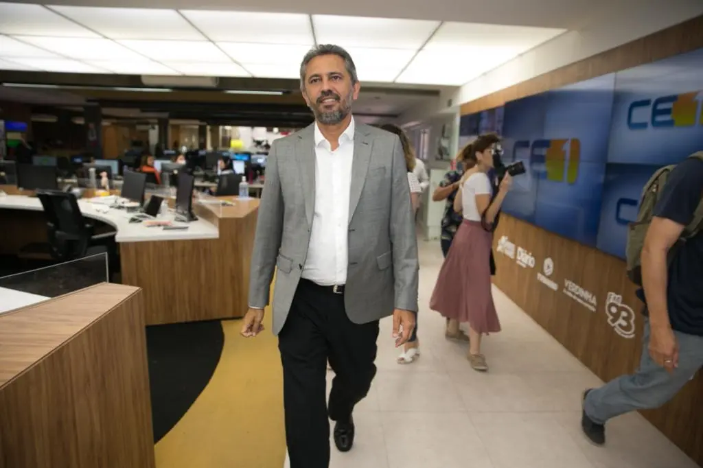 Imagem da notícia: Elmano diz que já tem 