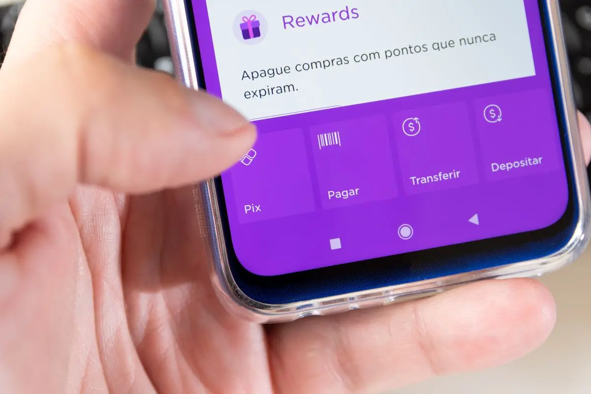 Imagem da notícia: Pix do Nubank fora do ar? Usuários relatam falha nesta segunda (3) 