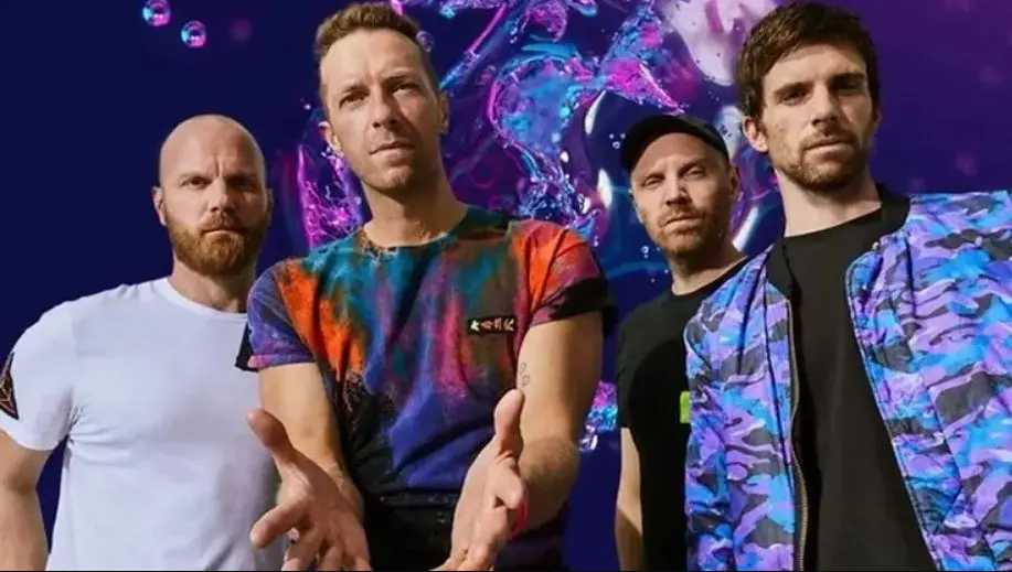 Imagem da notícia: Coldplay adia shows no Brasil por problemas de saúde de Chris Martin; entenda