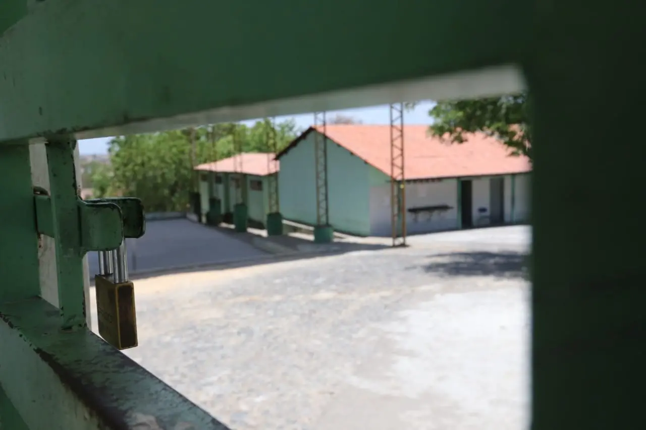 Imagem da notícia: Ataque em Sobral: 'não tinha contato com esse menino que atirou', diz mãe de jovem ferido em escola