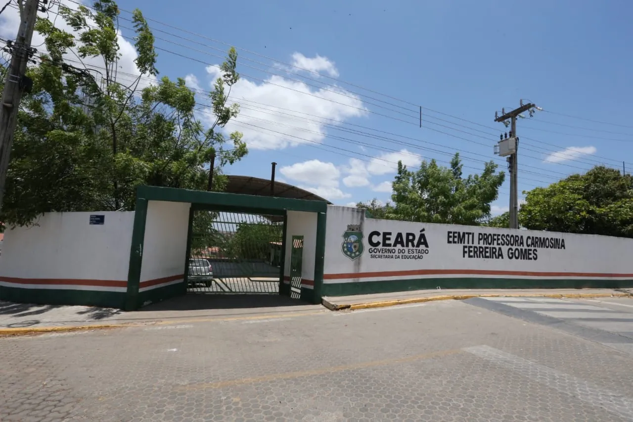 Escola tem mais de 360 estudantes matriculados.