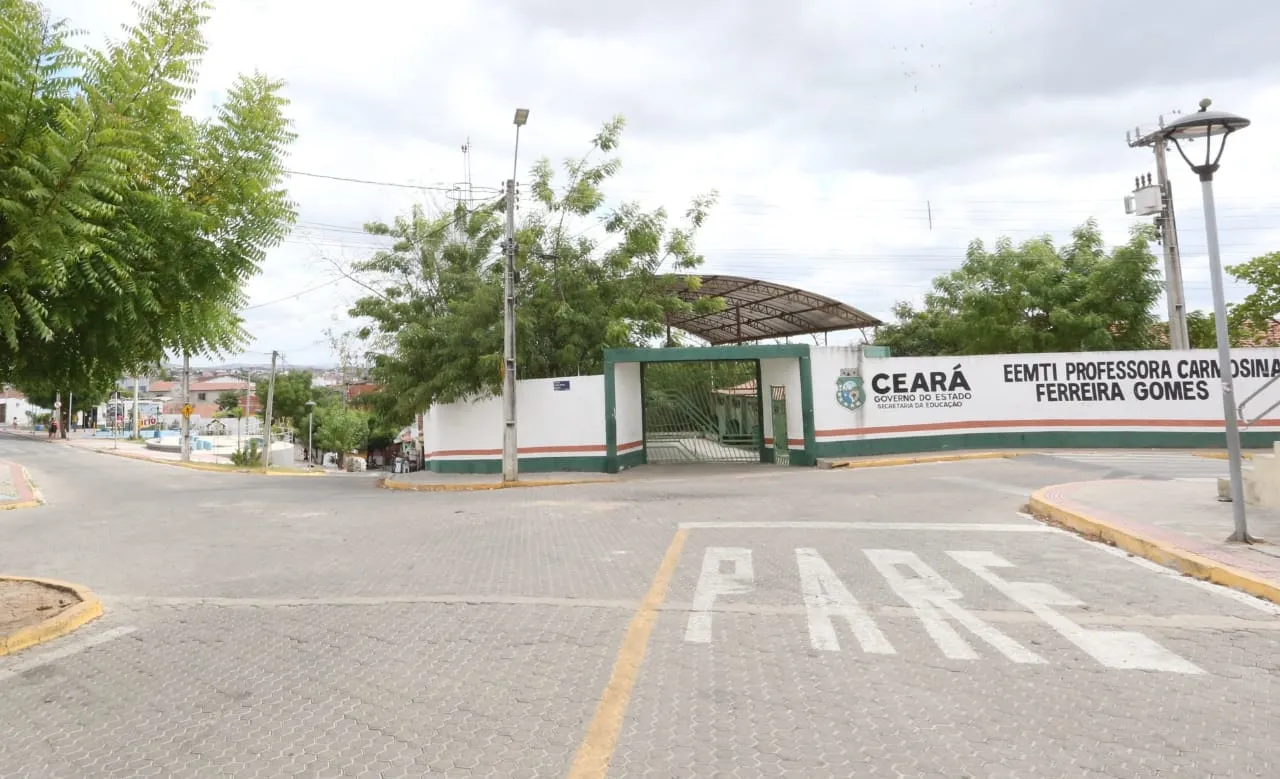 Essa percepção sobre a falta de segurança é reiterada em diferentes bairros de Sobral, não apenas onde está a escola