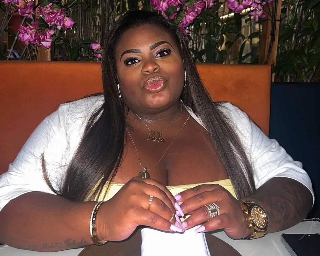 Imagem da notícia: Jojo Todynho diz que conversa com mãe ajudou a manter o casamento: 'Meu marido não vai embora'