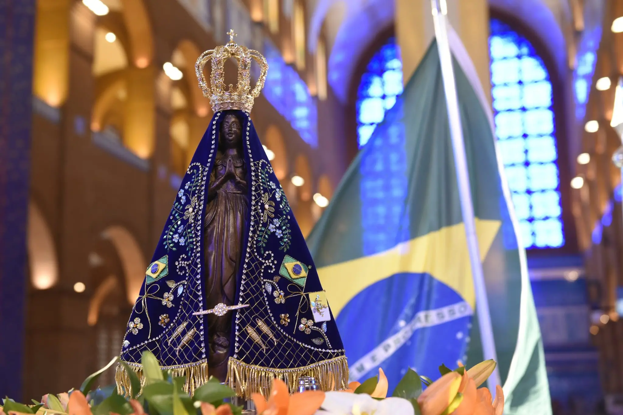 Imagem da notícia: Dia de Nossa Senhora Aparecida: veja o que abre e fecha em Fortaleza nesta quinta (12)