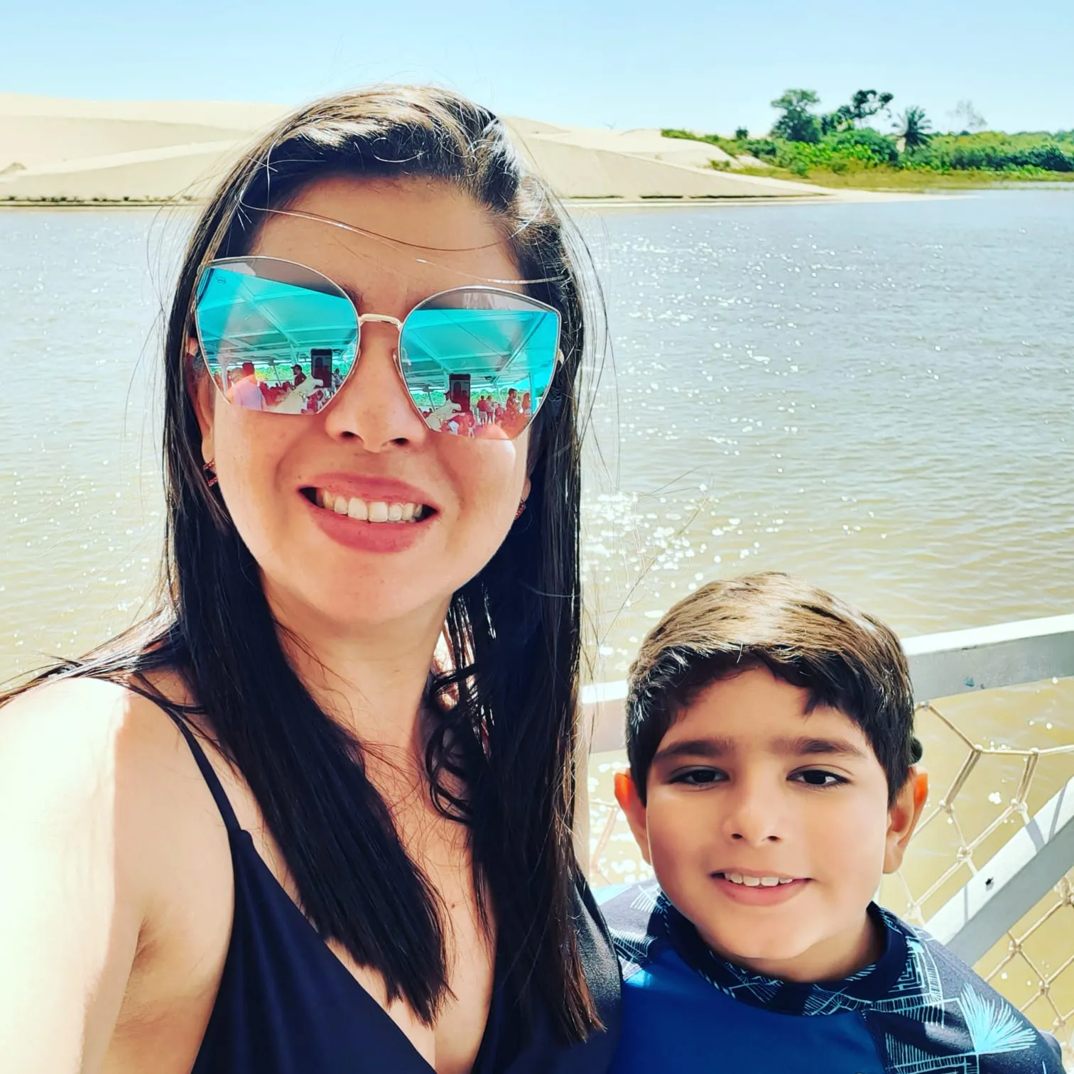 O pequeno Heitor Machado e mãe, Tatiane Machado