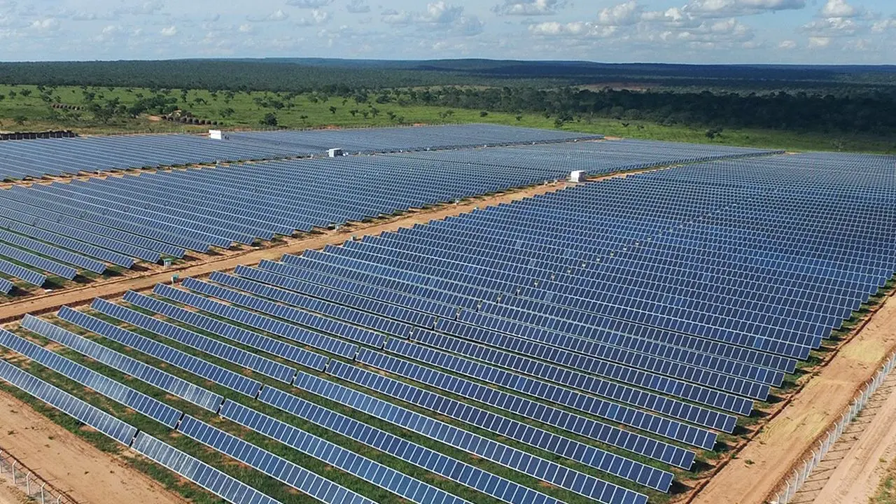 Imagem da notícia: Geração de energia solar e eólica bate recorde no Brasil