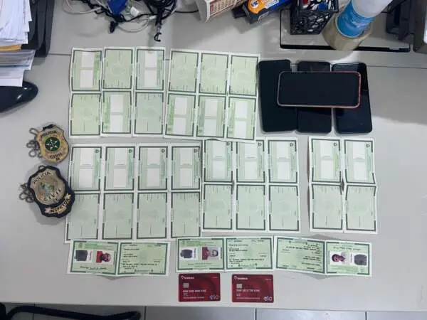 Imagem da notícia: Suspeita de estelionato em aluguel de casas de veraneio é presa em Maracanaú