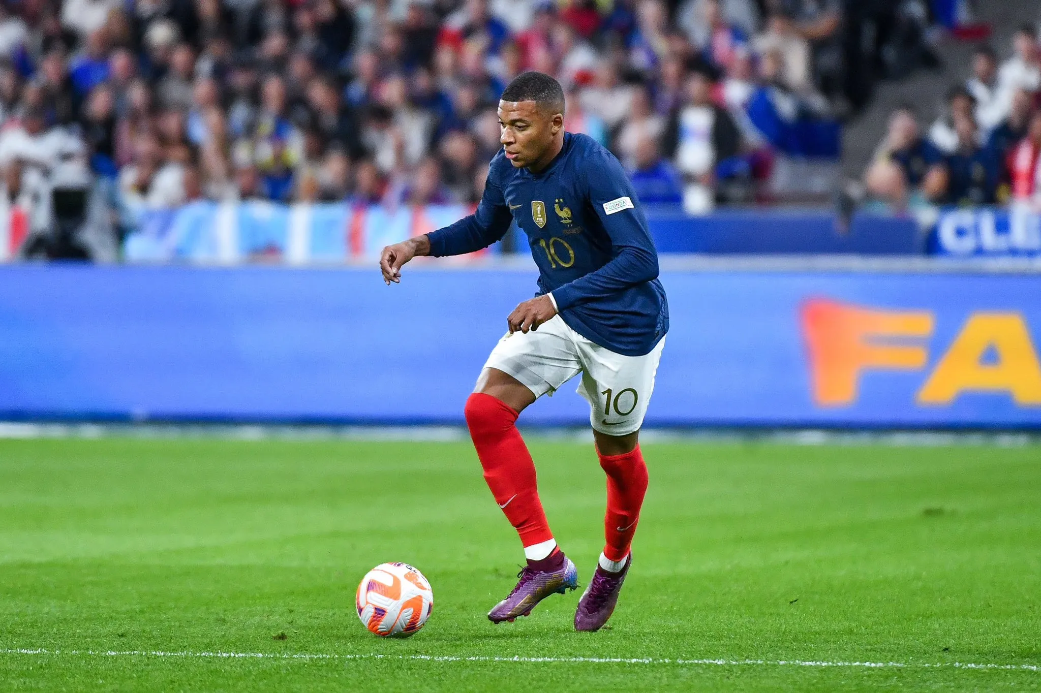 A França de Mbappé não foi bem na Liga das Nações e evitou o rebaixamento nas últimas rodadas