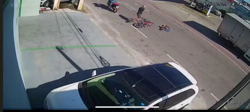 Imagem da notícia: PM acusado de matar adolescente de 13 anos a tiros por furto de bicicleta no Montese se torna réu