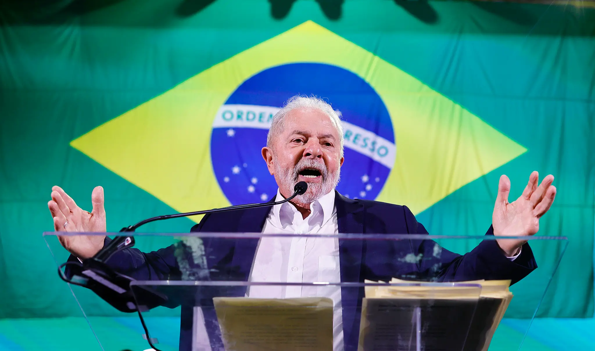 Imagem da notícia: Lula é o primeiro presidente eleito para o terceiro mandato no Brasil